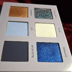 Nabla Midnight Cutie Palette - Blue and Black